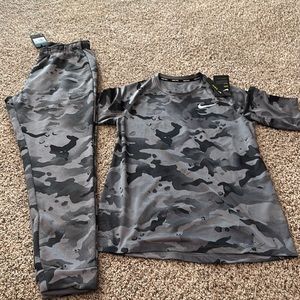 Nike Pro NWT sz M. Dri-fit  Tee and Jogger.